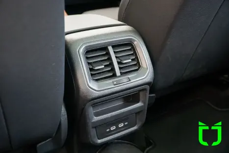 VOLKSWAGEN Taos 1.4 16V 4P FLEX 250 TSI HIGHLINE AUTOM�TICO, Foto 15