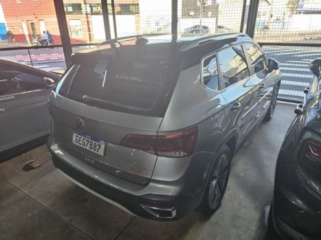 VOLKSWAGEN Taos 1.4 16V 4P FLEX 250 TSI HIGHLINE AUTOM�TICO, Foto 12