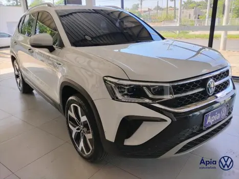 VOLKSWAGEN Taos 1.4 16V 4P FLEX 250 TSI HIGHLINE AUTOMÁTICO, Foto 3