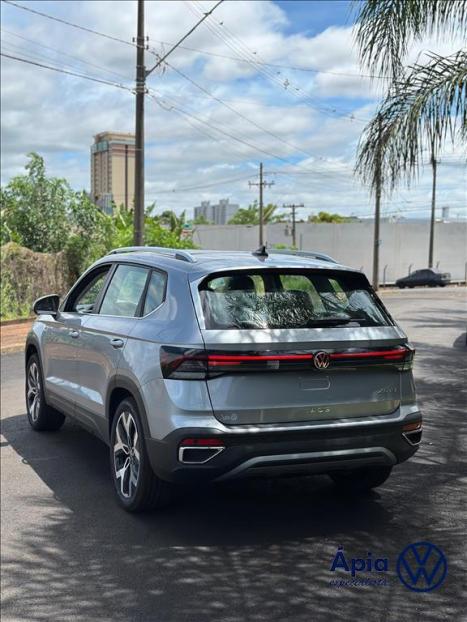 VOLKSWAGEN Taos 1.4 16V 4P FLEX 250 TSI HIGHLINE AUTOMÁTICO, Foto 2