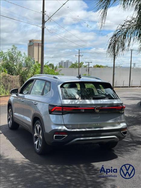 VOLKSWAGEN Taos 1.4 16V 4P FLEX 250 TSI HIGHLINE AUTOMÁTICO, Foto 4