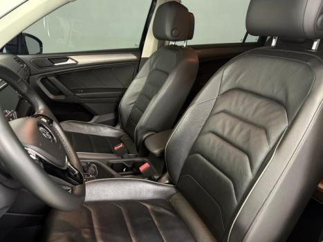 VOLKSWAGEN Tiguan 1.4 250 TSI TOTAL FLEX ALLSPACE TURBO AUTOMTICO TIPTRONIC, Foto 5