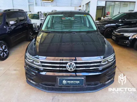 VOLKSWAGEN Tiguan 1.4 250 TSI TOTAL FLEX ALLSPACE COMFORTLINE TURBO AUTOM�TICO TIPTRONIC, Foto 2