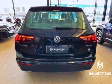 VOLKSWAGEN Tiguan 1.4 250 TSI TOTAL FLEX ALLSPACE COMFORTLINE TURBO AUTOM�TICO TIPTRONIC, Foto 5