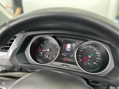 VOLKSWAGEN Tiguan 1.4 250 TSI TOTAL FLEX ALLSPACE COMFORTLINE TURBO AUTOM�TICO TIPTRONIC, Foto 12