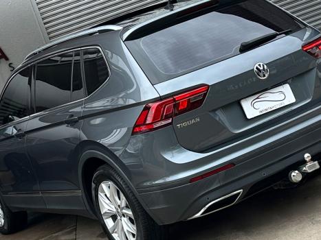 VOLKSWAGEN Tiguan 1.4 250 TSI TOTAL FLEX ALLSPACE COMFORTLINE TURBO AUTOM�TICO TIPTRONIC, Foto 14