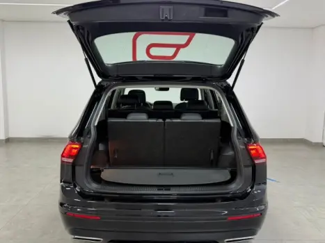 VOLKSWAGEN Tiguan 1.4 250 TSI TOTAL FLEX ALLSPACE TURBO AUTOM�TICO TIPTRONIC, Foto 19
