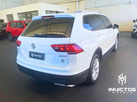 VOLKSWAGEN Tiguan 1.4 250 TSI TOTAL FLEX ALLSPACE COMFORTLINE TURBO AUTOM�TICO TIPTRONIC, Foto 4