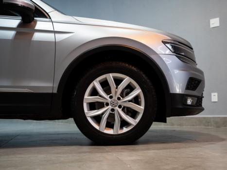 VOLKSWAGEN Tiguan 1.4 250 TSI TOTAL FLEX ALLSPACE TURBO AUTOM�TICO TIPTRONIC, Foto 5
