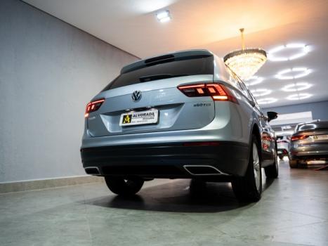 VOLKSWAGEN Tiguan 1.4 250 TSI TOTAL FLEX ALLSPACE TURBO AUTOM�TICO TIPTRONIC, Foto 11