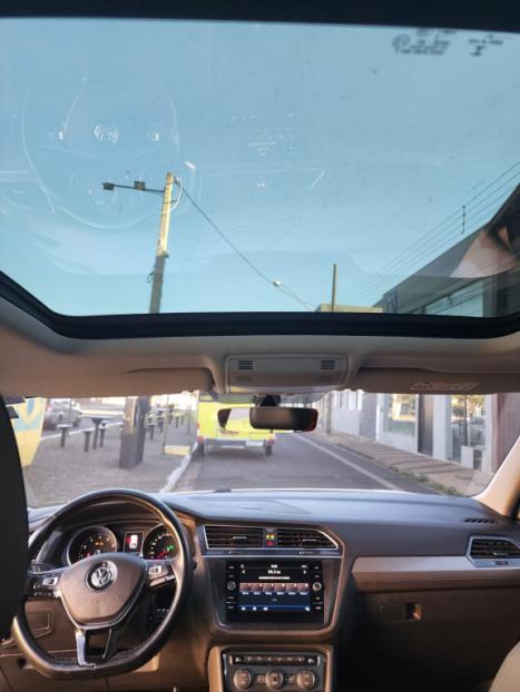 VOLKSWAGEN Tiguan 1.4 250 TSI TOTAL FLEX ALLSPACE COMFORTLINE TURBO AUTOM�TICO TIPTRONIC, Foto 13