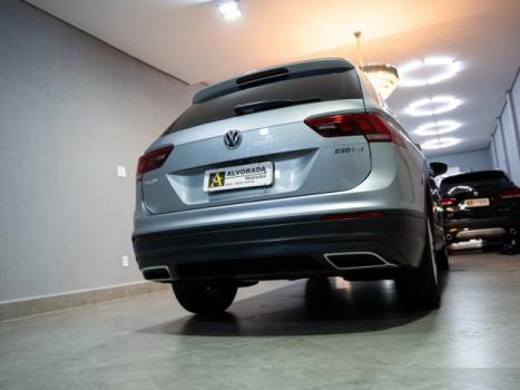 VOLKSWAGEN Tiguan 1.4 250 TSI TOTAL FLEX ALLSPACE TURBO AUTOM�TICO TIPTRONIC, Foto 11