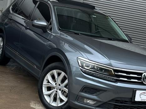 VOLKSWAGEN Tiguan 1.4 250 TSI TOTAL FLEX ALLSPACE COMFORTLINE TURBO AUTOM�TICO TIPTRONIC, Foto 13