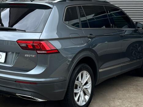 VOLKSWAGEN Tiguan 1.4 250 TSI TOTAL FLEX ALLSPACE COMFORTLINE TURBO AUTOM�TICO TIPTRONIC, Foto 15
