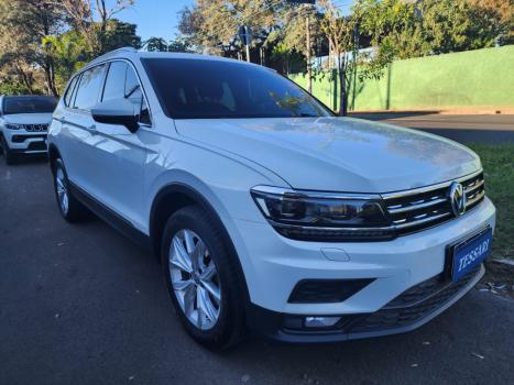 VOLKSWAGEN Tiguan 1.4 250 TSI TOTAL FLEX ALLSPACE COMFORTLINE TURBO AUTOM�TICO TIPTRONIC, Foto 5