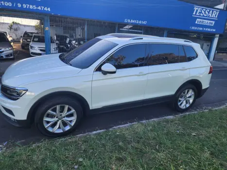 VOLKSWAGEN Tiguan 1.4 250 TSI TOTAL FLEX ALLSPACE COMFORTLINE TURBO AUTOM�TICO TIPTRONIC, Foto 12
