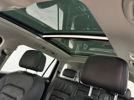 VOLKSWAGEN Tiguan 1.4 250 TSI TOTAL FLEX ALLSPACE TURBO AUTOM�TICO TIPTRONIC, Foto 7