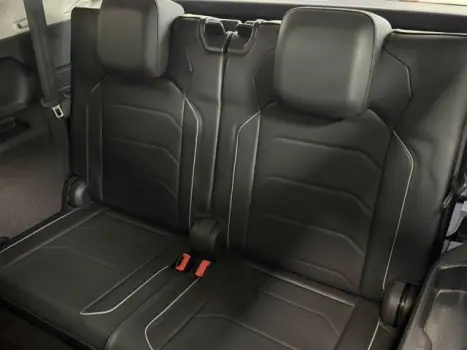 VOLKSWAGEN Tiguan 1.4 250 TSI TOTAL FLEX ALLSPACE TURBO AUTOM�TICO TIPTRONIC, Foto 18