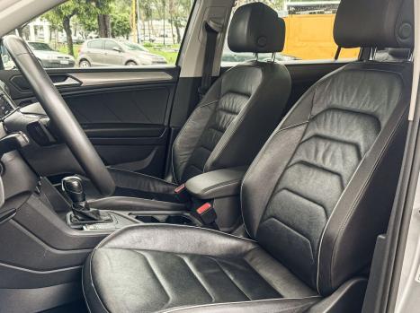 VOLKSWAGEN Tiguan 1.4 250 TSI TOTAL FLEX ALLSPACE COMFORTLINE TURBO AUTOMÁTICO TIPTRONIC, Foto 9