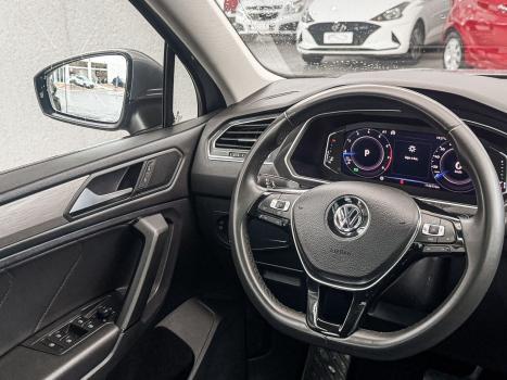 VOLKSWAGEN Tiguan 1.4 250 TSI TOTAL FLEX ALLSPACE COMFORTLINE TURBO AUTOMÁTICO TIPTRONIC, Foto 15