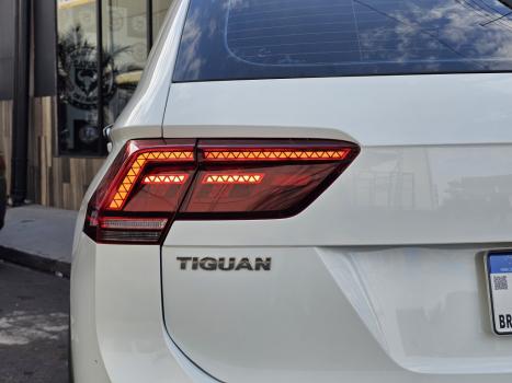 VOLKSWAGEN Tiguan 2.0 16V 4P TSI 300 TURBO R-LINE AUTOMTICO, Foto 6
