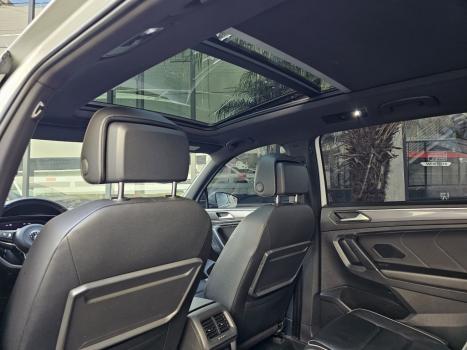 VOLKSWAGEN Tiguan 2.0 16V 4P TSI 300 TURBO R-LINE AUTOMTICO, Foto 15