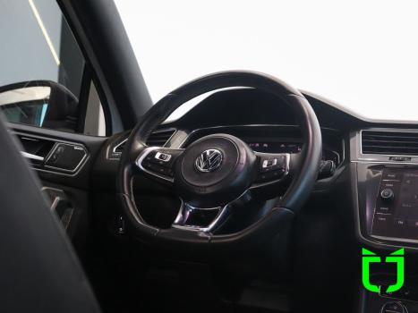VOLKSWAGEN Tiguan 2.0 16V 4P TSI 350 TURBO R-LINE 4MOTION DSG AUTOMÁTICO, Foto 18 VOLKSWAGEN Tiguan 2.0 16V 4P TSI 350 TURBO R-LINE 4MOTION DSG AUTOMÁTICO, Foto 18