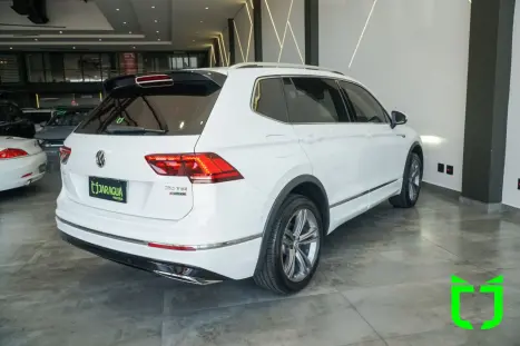 VOLKSWAGEN Tiguan 2.0 16V 4P TSI 350 TURBO R-LINE 4MOTION DSG AUTOMTICO, Foto 6