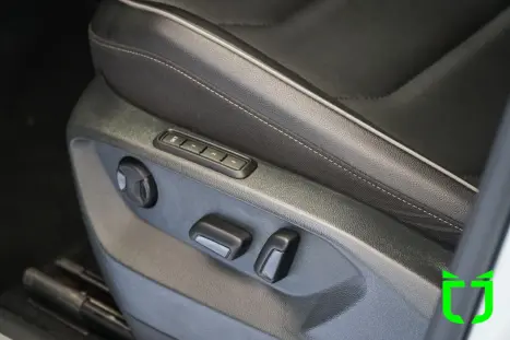 VOLKSWAGEN Tiguan 2.0 16V 4P TSI 350 TURBO R-LINE 4MOTION DSG AUTOMTICO, Foto 25