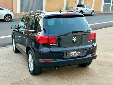 VOLKSWAGEN Tiguan 2.0 16V 4P FSI 4WD TURBO AUTOM�TICO, Foto 9