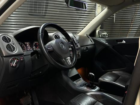 VOLKSWAGEN Tiguan 2.0 16V 4P TSI 4WD TURBO AUTOM�TICO, Foto 6
