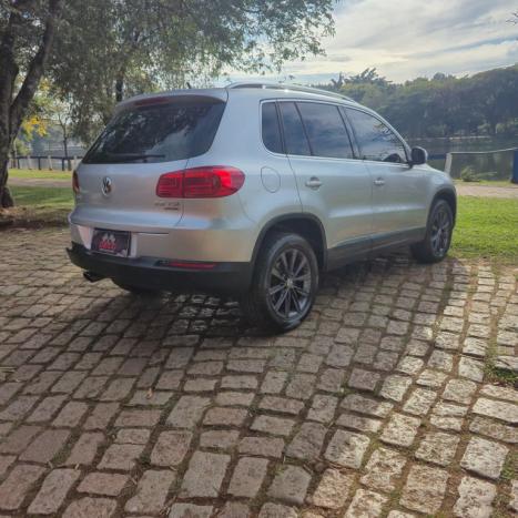 VOLKSWAGEN Tiguan 2.0 16V 4P TSI 4WD TURBO AUTOM�TICO, Foto 4