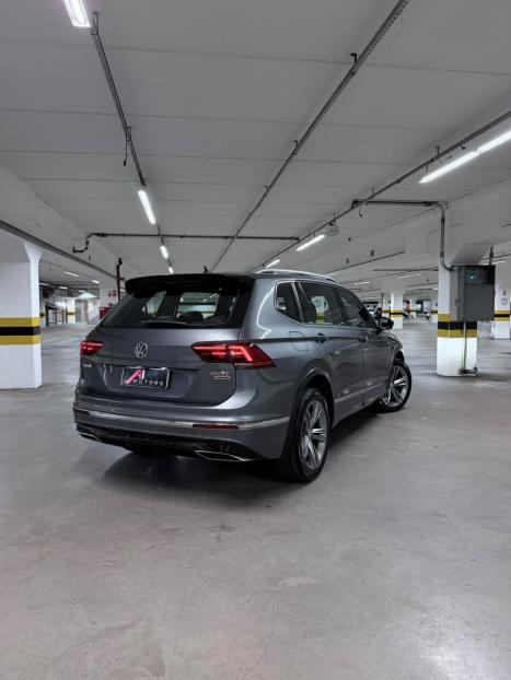 VOLKSWAGEN Tiguan 2.0 350 TSI TOTAL FLEX ALLSPACE R-LINE 4-MOTION TURBO AUTOM�TICO DSG, Foto 4