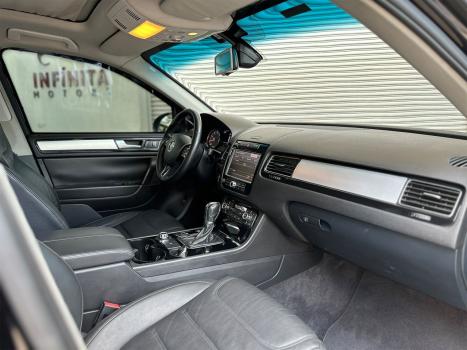 VOLKSWAGEN Touareg 3.6 24V V6 4P FSI 4X4 AUTOM�TICO, Foto 5