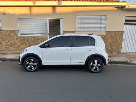 VOLKSWAGEN UP 1.0 4P FLEX 170 TSI XTREME, Foto 3