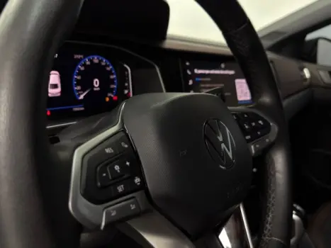 VOLKSWAGEN Virtus 1.0 4P 200 TSI FLEX HIGHLINE AUTOM�TICO, Foto 9