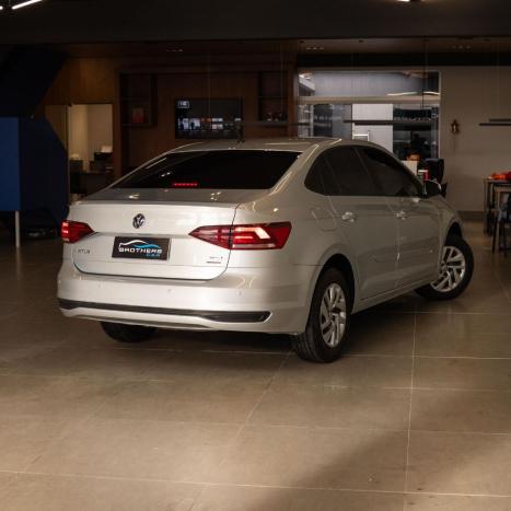 VOLKSWAGEN Virtus 1.6 4P MSI FLEX AUTOM�TICO, Foto 4