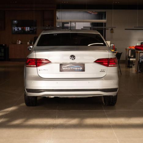 VOLKSWAGEN Virtus 1.6 4P MSI FLEX AUTOM�TICO, Foto 5