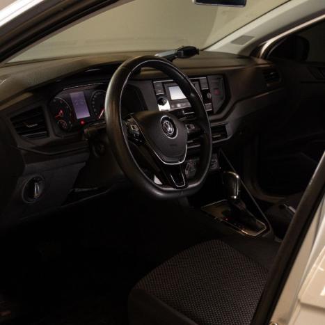 VOLKSWAGEN Virtus 1.6 4P MSI FLEX AUTOM�TICO, Foto 9