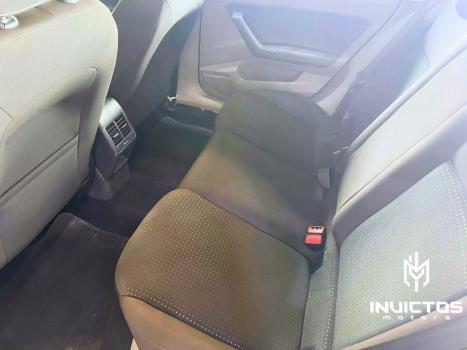 VOLKSWAGEN Virtus 1.0 4P 200 TSI FLEX COMFORTLINE AUTOM�TICO, Foto 8