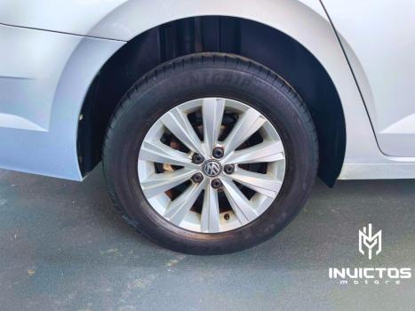 VOLKSWAGEN Virtus 1.0 4P 200 TSI FLEX COMFORTLINE AUTOM�TICO, Foto 12
