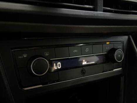 VOLKSWAGEN Virtus 1.0 4P 200 TSI FLEX COMFORTLINE AUTOM�TICO, Foto 12