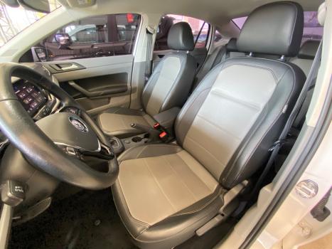 VOLKSWAGEN Virtus 1.0 4P 200 TSI FLEX COMFORTLINE AUTOM�TICO, Foto 16
