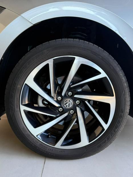 VOLKSWAGEN Virtus 1.0 4P 200 TSI FLEX HIGHLINE AUTOM�TICO, Foto 16
