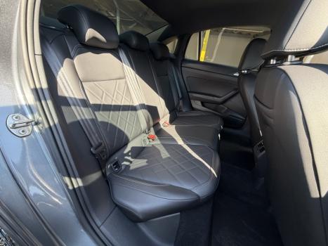 VOLKSWAGEN Virtus 1.4 4P 250 TSI EXCLUSIVE AUTOM�TICO, Foto 15