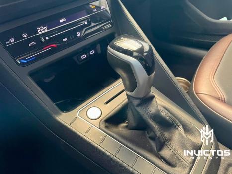 VOLKSWAGEN Virtus 1.0 4P 200 TSI FLEX HIGHLINE AUTOM�TICO, Foto 9