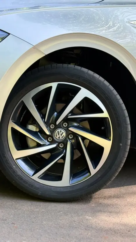 VOLKSWAGEN Virtus 1.0 4P 200 TSI FLEX HIGHLINE AUTOMÁTICO, Foto 12