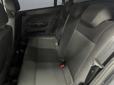 VOLKSWAGEN Voyage 1.6 4P FLEX MSI, Foto 13 VOLKSWAGEN Voyage 1.6 4P FLEX MSI, Foto 13