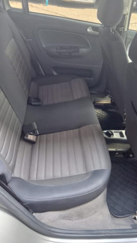 VOLKSWAGEN Voyage 1.6 4P COMFORTLINE FLEX, Foto 2 VOLKSWAGEN Voyage 1.6 4P COMFORTLINE FLEX, Foto 2