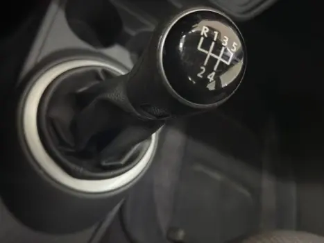 VOLKSWAGEN Voyage 1.6 4P FLEX, Foto 12